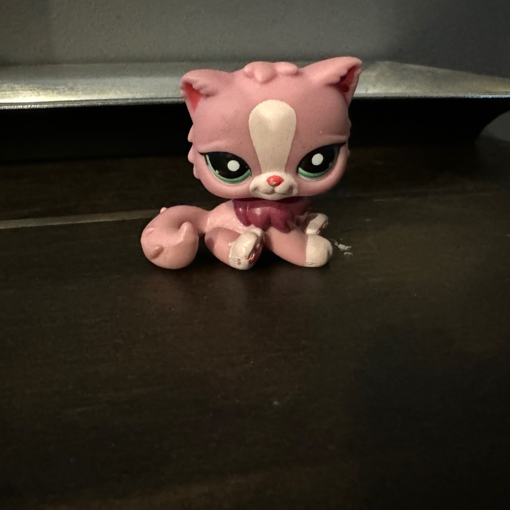 Littlest pet shop cat